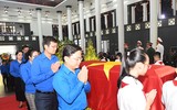 Đại biểu thanh thiếu nhi cả nước viếng Chủ tịch nước Trần Đại Quang